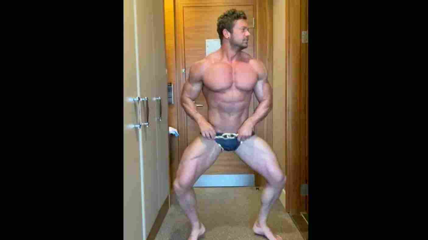 Bodybuilder Eddie Chipp Trying Out Trunks