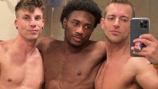 OnlyFans – LetsEatCakeXx – Threesome With Andre Jaxson