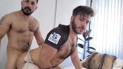 OnlyFans – Grey Medio & Macroba
