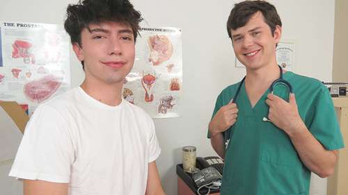 CollegeBoyPhysicals – Nurse Breeds The Hot Wrestler – Avery Beck & Dakota Lovell